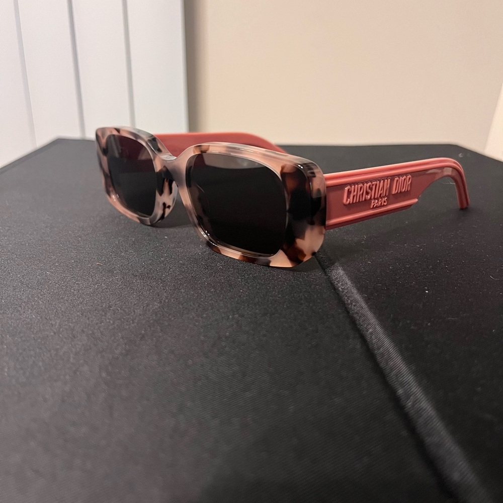 Authentic Dior Stylish Pink and Black Sunglasses - Picture 3 of 4